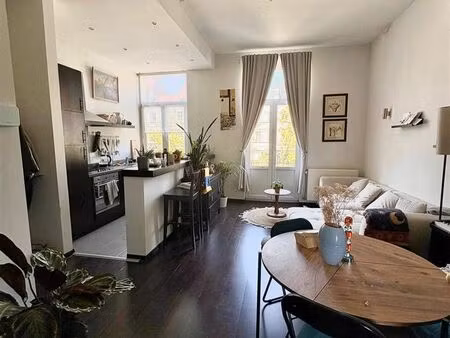 appartement à vendre à place du châtelain 45 ixelles (vbe45590)