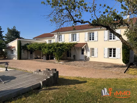 maison 200 m²