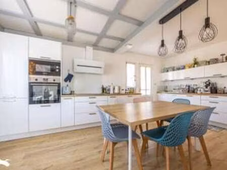 vente maison à niort (79000) : à vendre / 90m² niort