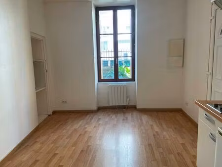 dinan : studio 14 80 m²