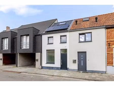 huis te koop in eeklo met 2 slaapkamers