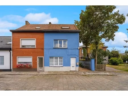 huis te koop in oostakker met 4 slaapkamers