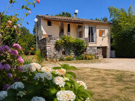 vente maison 4 pièces 106 m² alès (30100)