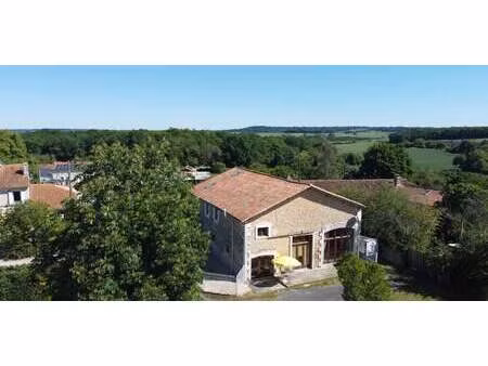 maison avec terrasse bors de montmoreau (16)