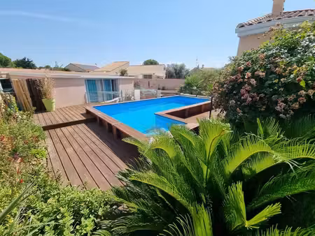 mireval  villa t4 avec piscine  jacuzzi et jardin paysagé s