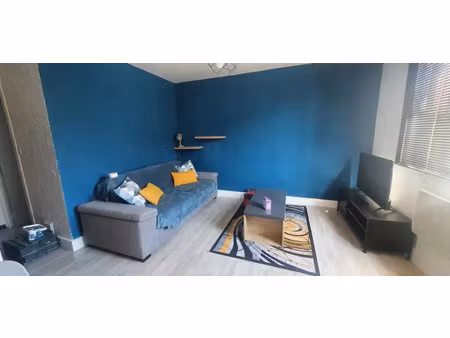 location appartement 1 pièce 20 m² à nîmes (30000)
