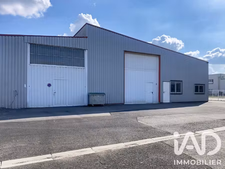 vente commerce 740 m² capens (31410)