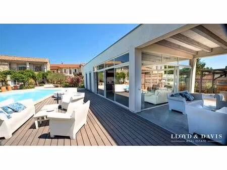maison de 20 pièces de luxe en vente à barjac  occitanie
