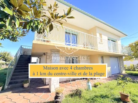 maison avec app. et commerces et plage à pied