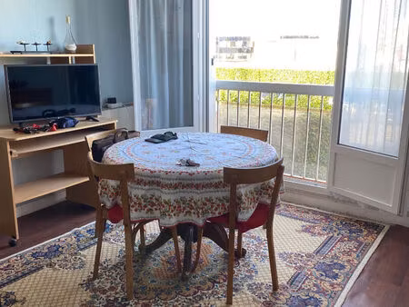 location appartement 1 pièce  30.00m²  sully