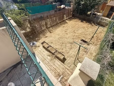 maison de village f3 avec garage et jardin