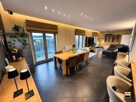 appartement te koop in genk met 3 slaapkamers