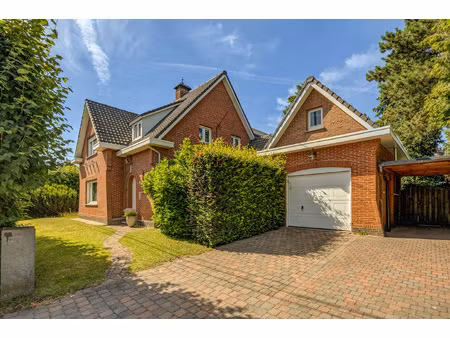 huis te koop in malle met 4 slaapkamers