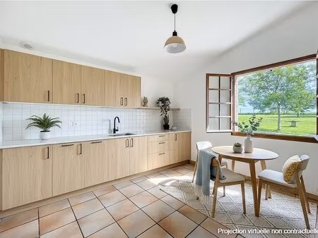 maison de plain pied mitoyenne d'un côté sur terrain de 2000m?