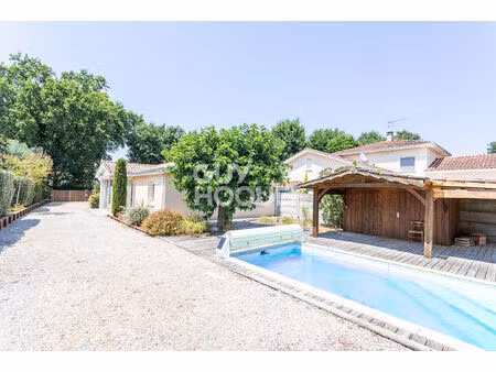 coup de coeur à biscarrosse : piscine  jardin et centre-ville à pied !