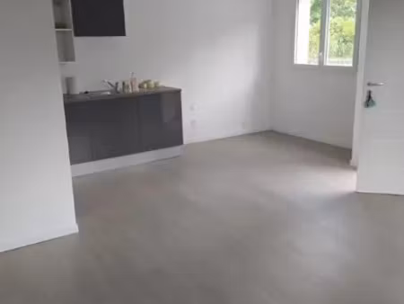 location maison 3 pièces 70 m² à avensan (33480)