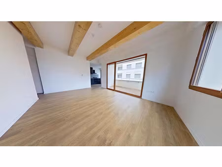 location appartement 3 pièces 71 m² à saint-ouen-sur-seine (93400)