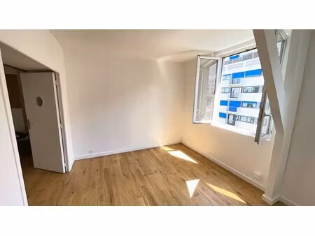 buttes chaumont  métro botzaris  t2 de 36 m² avec ascenseur et cave