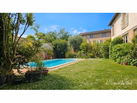 belle propriété  grand atelier  piscine et jardin paysager