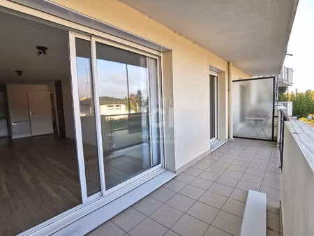 location appartement 3 pièces 64m²