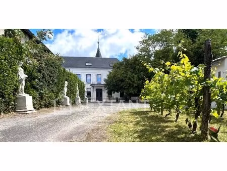 élegante demeure de caractere aux portes de cognac 488 m² habitables jardin de 2 610 m²