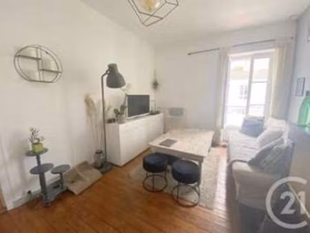 location appartement 2 pièces à la roche-sur-yon centre ville (85000) : à louer 2 pièces /