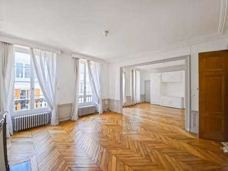 location appartement 6 pièces 179 m² à orléans (45000)