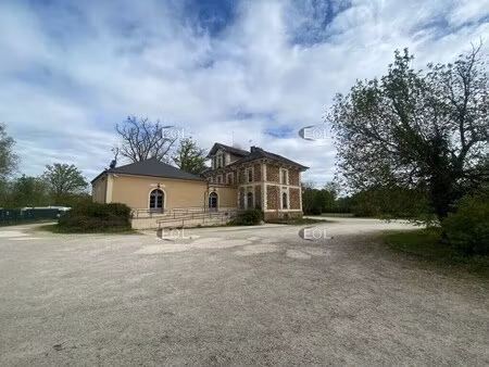 vente local d’activités villeneuve le comte 77174 790m²