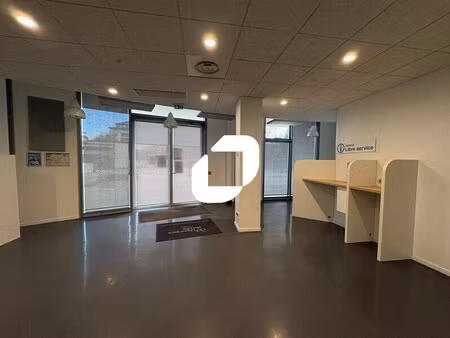 location bureaux 320 m²