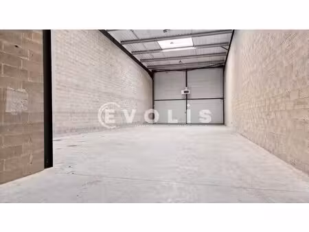 location local d’activités bussy saint georges 77600 417m² à 838m²