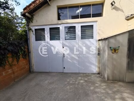 location local d’activités saint maur des fosses 94210 160m²