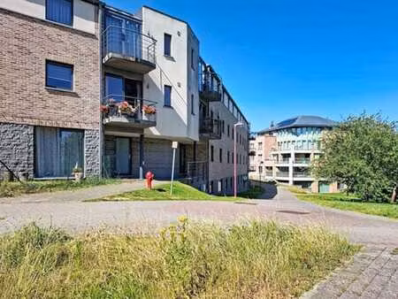 très bel appartement 3 ch de +/- 100m² !