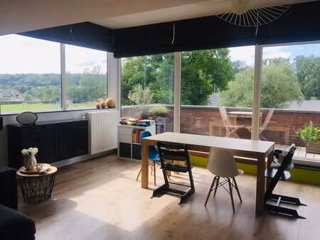 lumineux et agréable triplex - 3 chambres - au calme