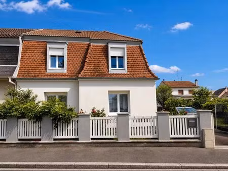 68390 sausheim – quartier résidentiel recherché – maison familiale de 200 m² – 7 pièces –.