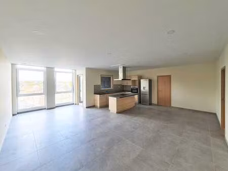 couillet - appartement spacieux et moderne 2 ch à louer