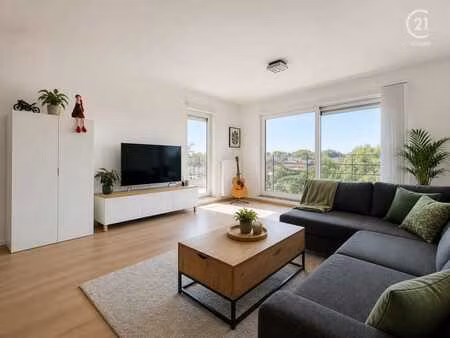 appartement 2 chambres avec parking.