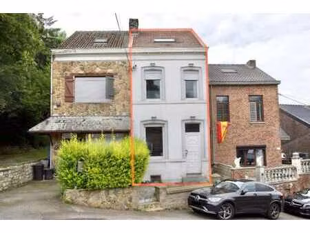 maison unifamiliale avec jardin