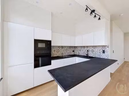 duplex totalement rénover 2 chambres