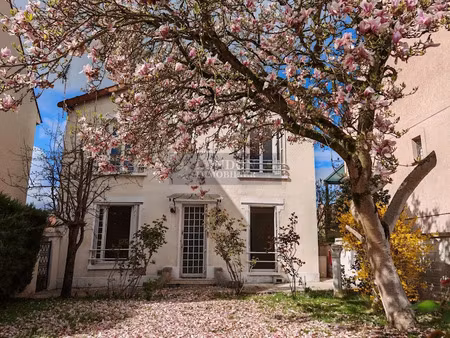 vente villa 5 pièces 105 m² à versailles (78000)  595 000 €