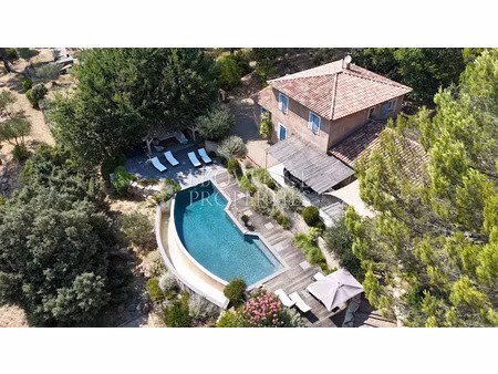 vente villa 5 pièces 130 m² à carces (83570)  680 000 €