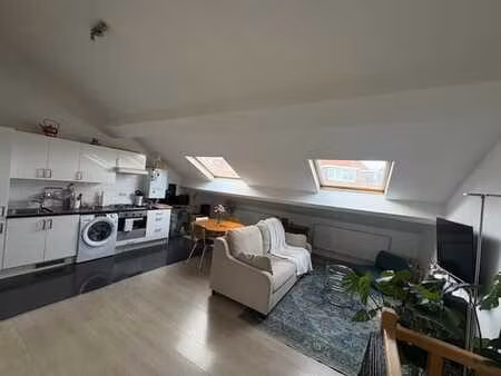à découvrir!charmant appartement 1 chambre en excellent état