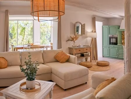 une maison familiale clé en main avec jardin  à la loubière