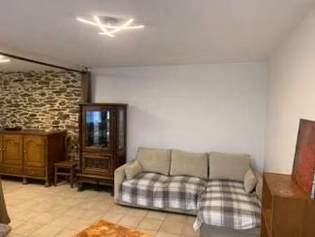 location maison meublé à carhaix-plouguer (29270) : à louer meublé / 84m² carhaix-plouguer