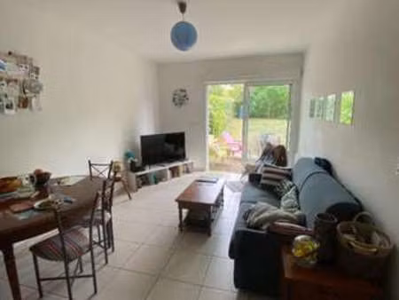 location appartement 2 pièces aux sables-d'olonne (85100) : à louer 2 pièces / 45m² les sa