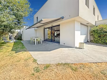 vente maison 7 pièces 156.5 m² à lorient (56100)  724 880 €