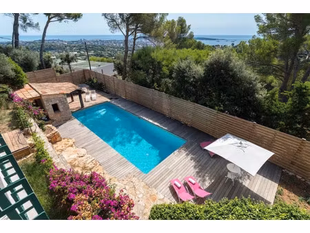 villa de luxe à vendre dans le quartier centre