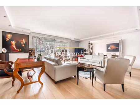 appartement de luxe à vendre dans le quartier ile de la jatte-parc d'orléans