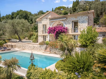 villa de luxe à vendre dans le quartier plan de noves