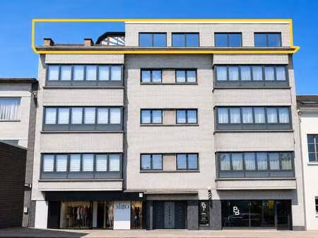 penthouse met ruim terras in centrum zottegem