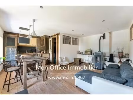 référence : 6967-ebo. - appartement t2 rénové de 50m2 et grange de 90 m2